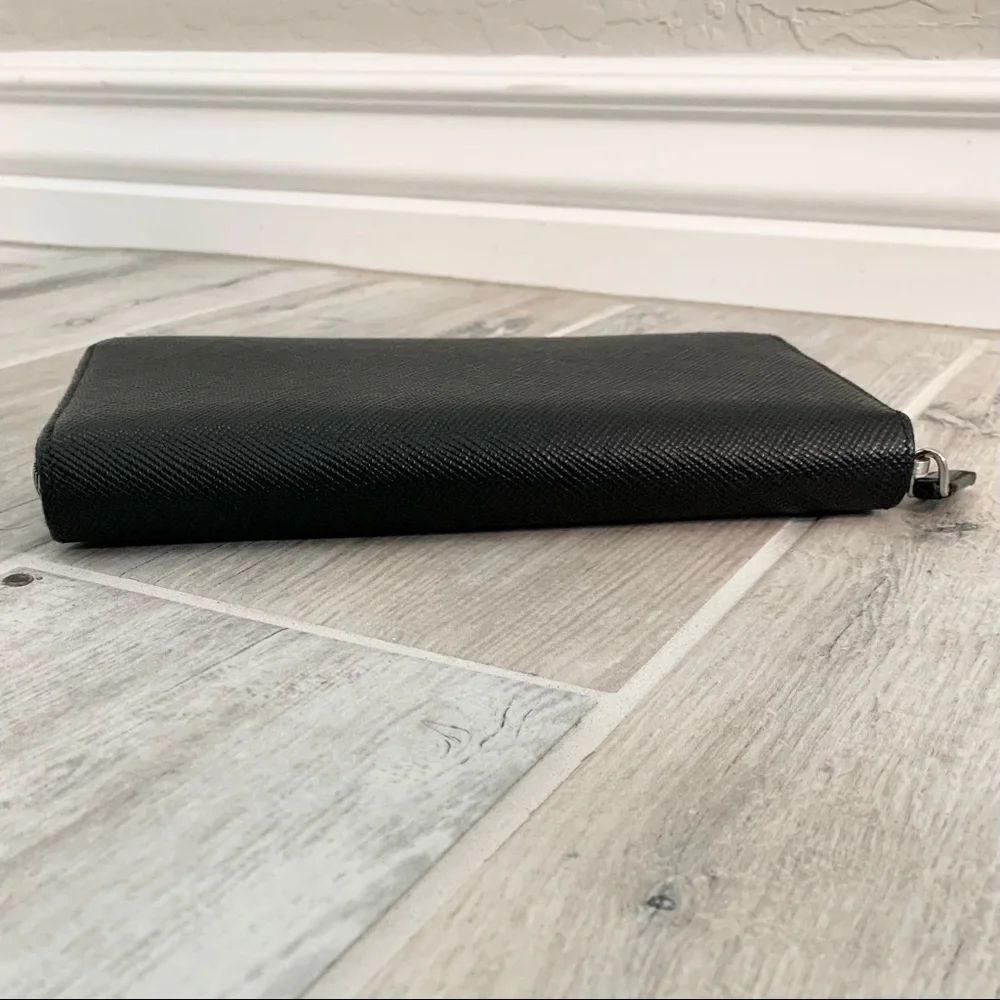 Prada Black Saffiano Leather XL Organizer Wallet - Picture 4 of 12